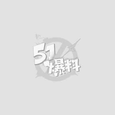 抖音都在找的浙江台州奔驰白大G旁嫩模大胆约拍1